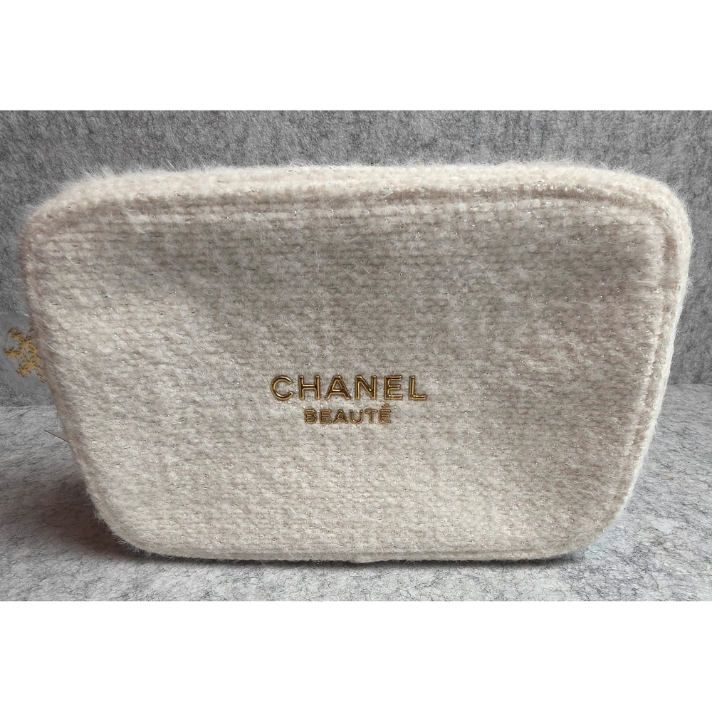 Chanel Beaute Cream Fuzzy Knit Metallic Sparkle Cosmetic Bag Snowflake Zipper